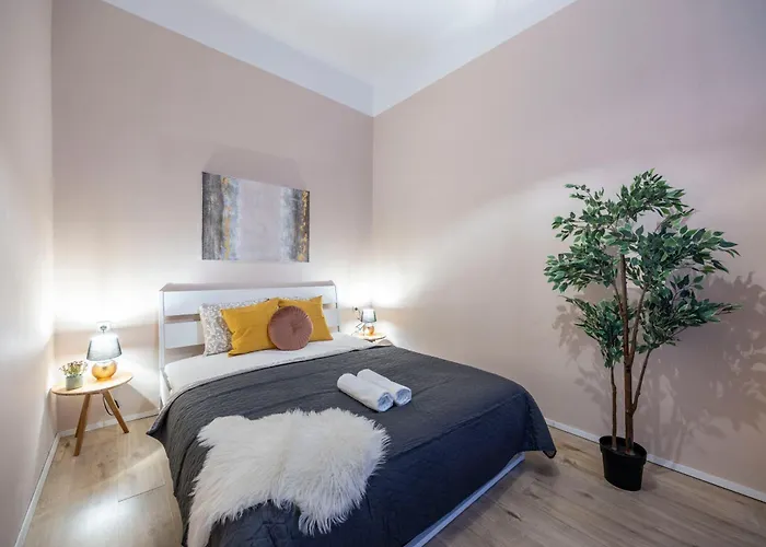 Prime Location & Cozy 3bedrm Budapeşte