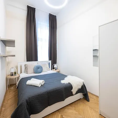 Lejlighed Prime Location & Cozy 3bedrm