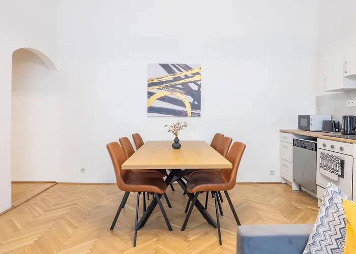 Prime Location & Cozy 3bedrm Apartment Budapest